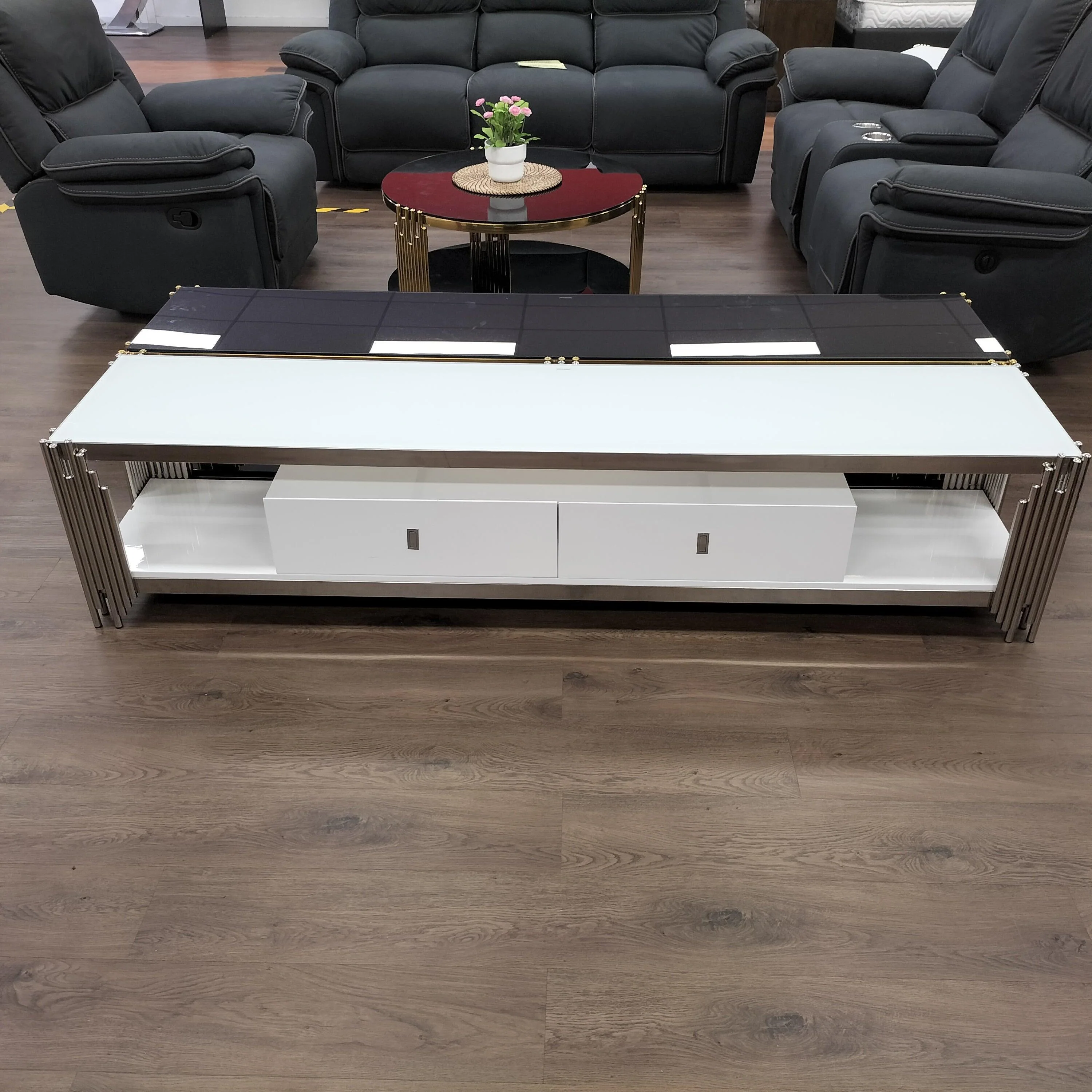 Douglas TV Unit - Image 3