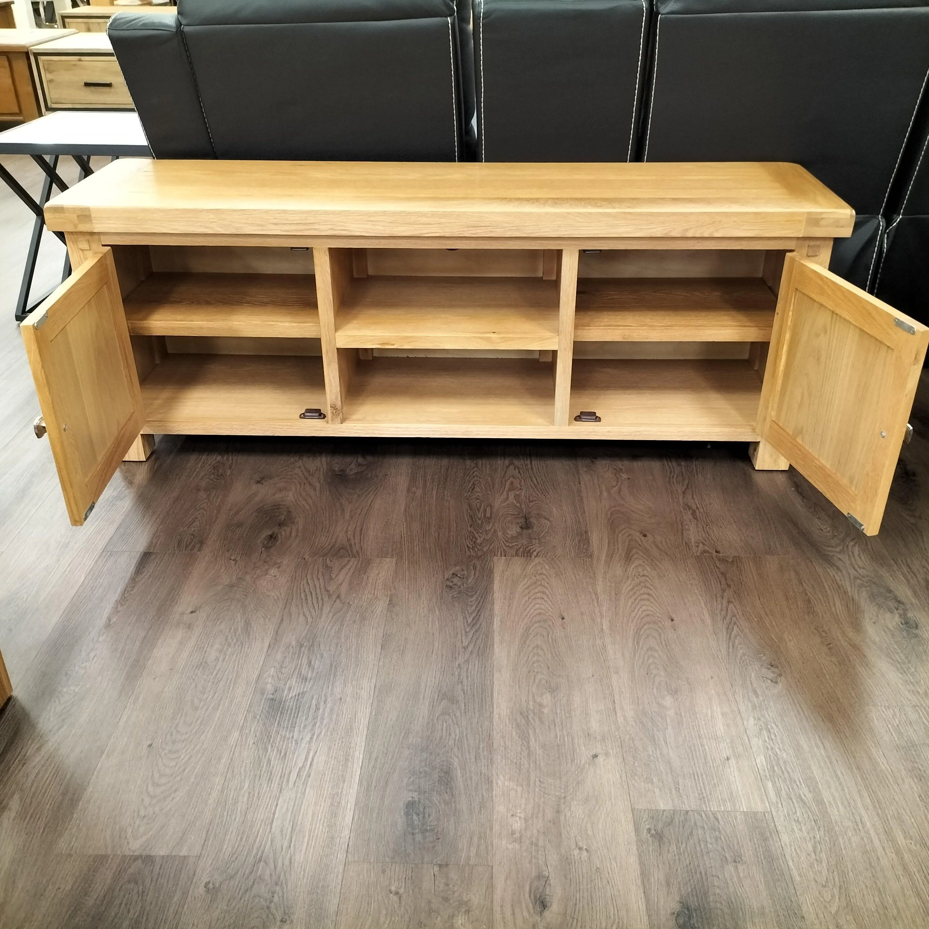 Jimmy TV Unit - Image 4