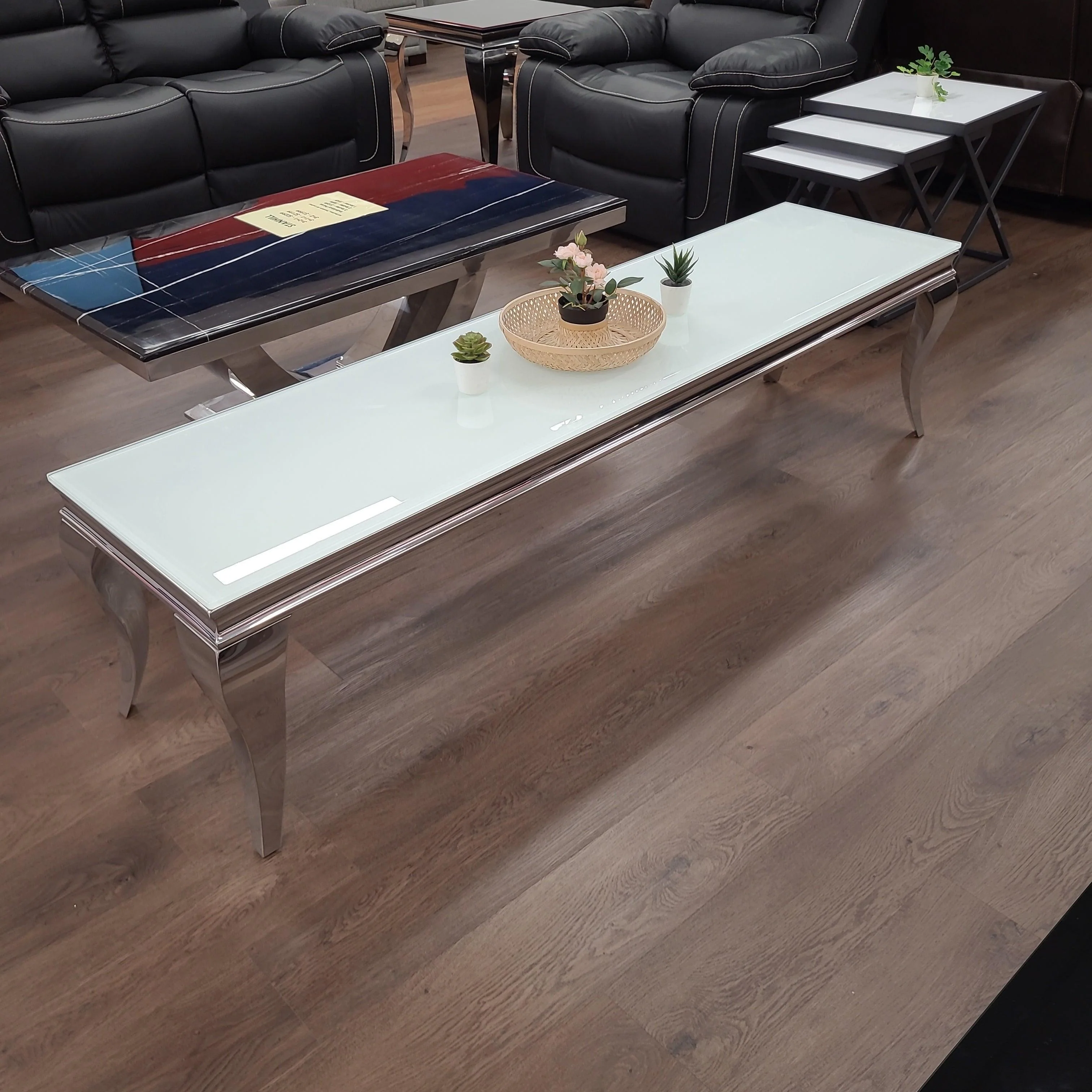 Zoom Entertainment Unit/ TV Unit - Image 5